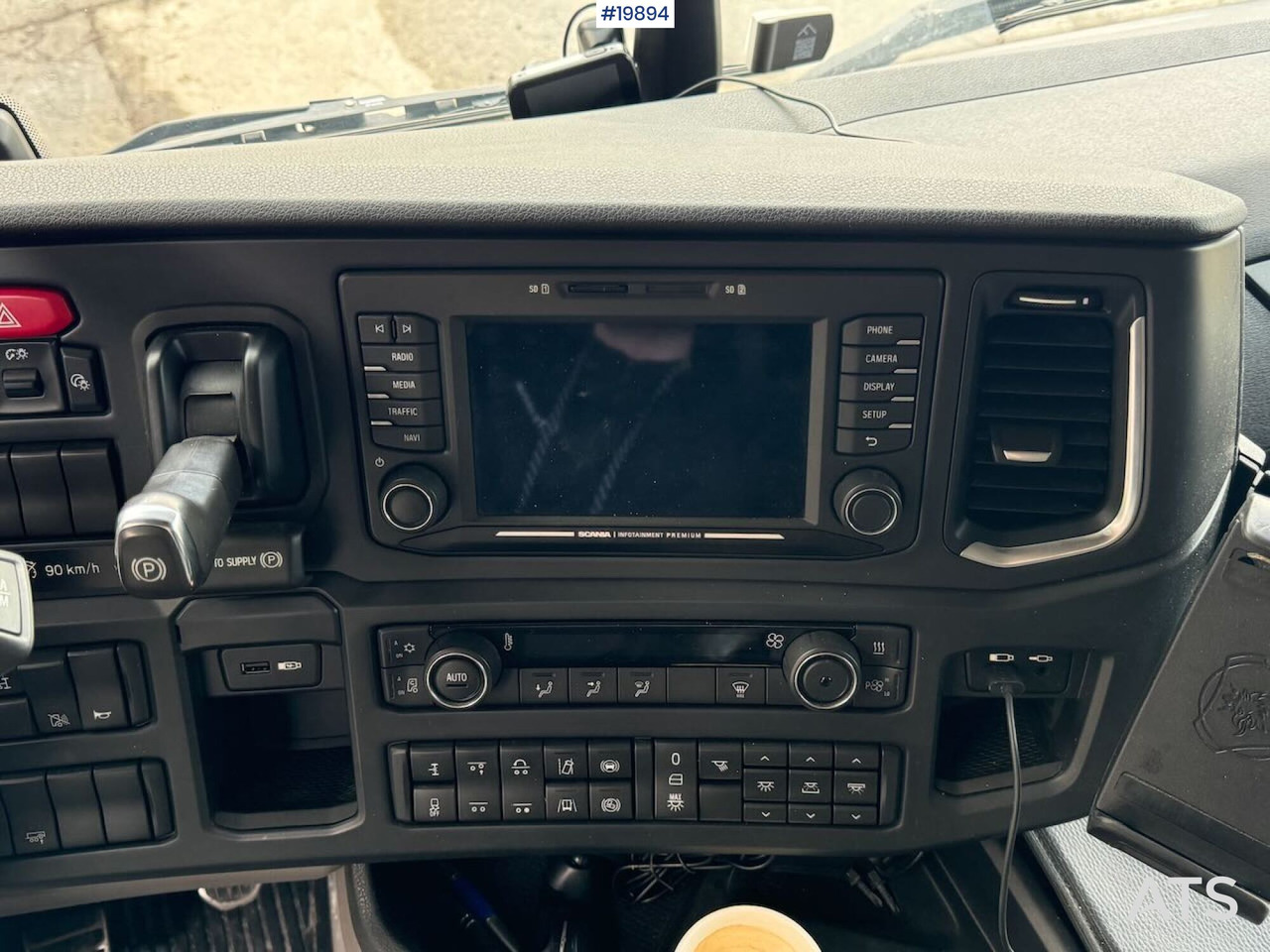 Tracteur routier Scania R590: photos 27