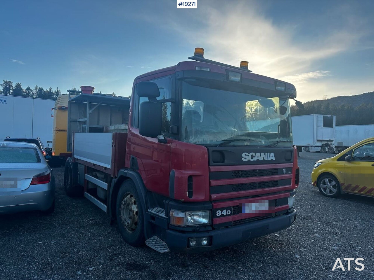 Scania P94 bufferbil m/ Euroskilt pute. Lav km - Véhicule de voirie/ Spécial, Camion: photos 1 Scania P94 bufferbil m/ Euroskilt pute. Lav km - Véhicule de voirie/ Spécial, Camion: photos 1