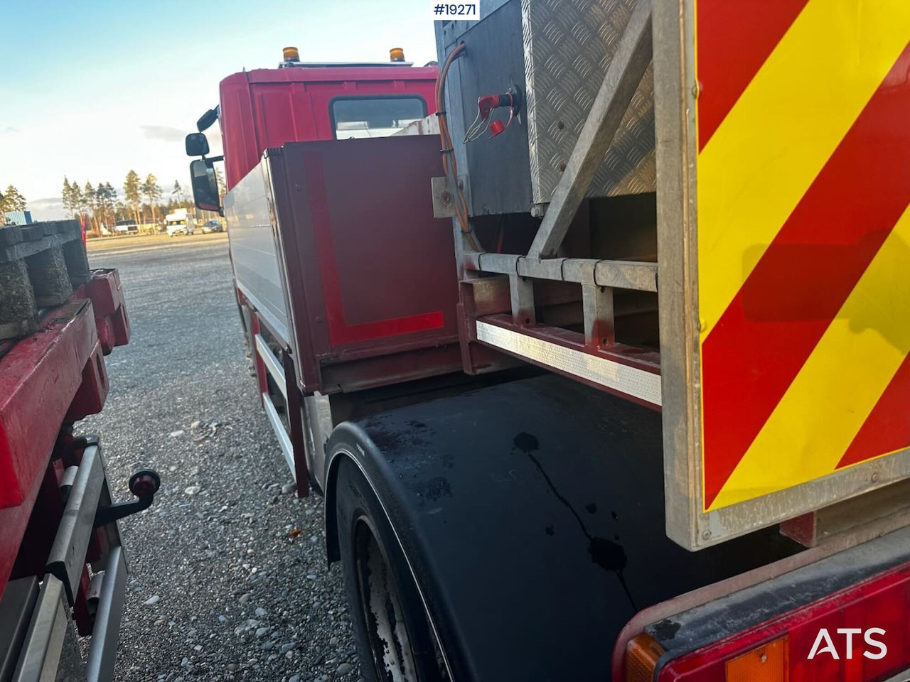 Scania P94 bufferbil m/ Euroskilt pute. Lav km - Véhicule de voirie/ Spécial, Camion: photos 5 Scania P94 bufferbil m/ Euroskilt pute. Lav km - Véhicule de voirie/ Spécial, Camion: photos 5