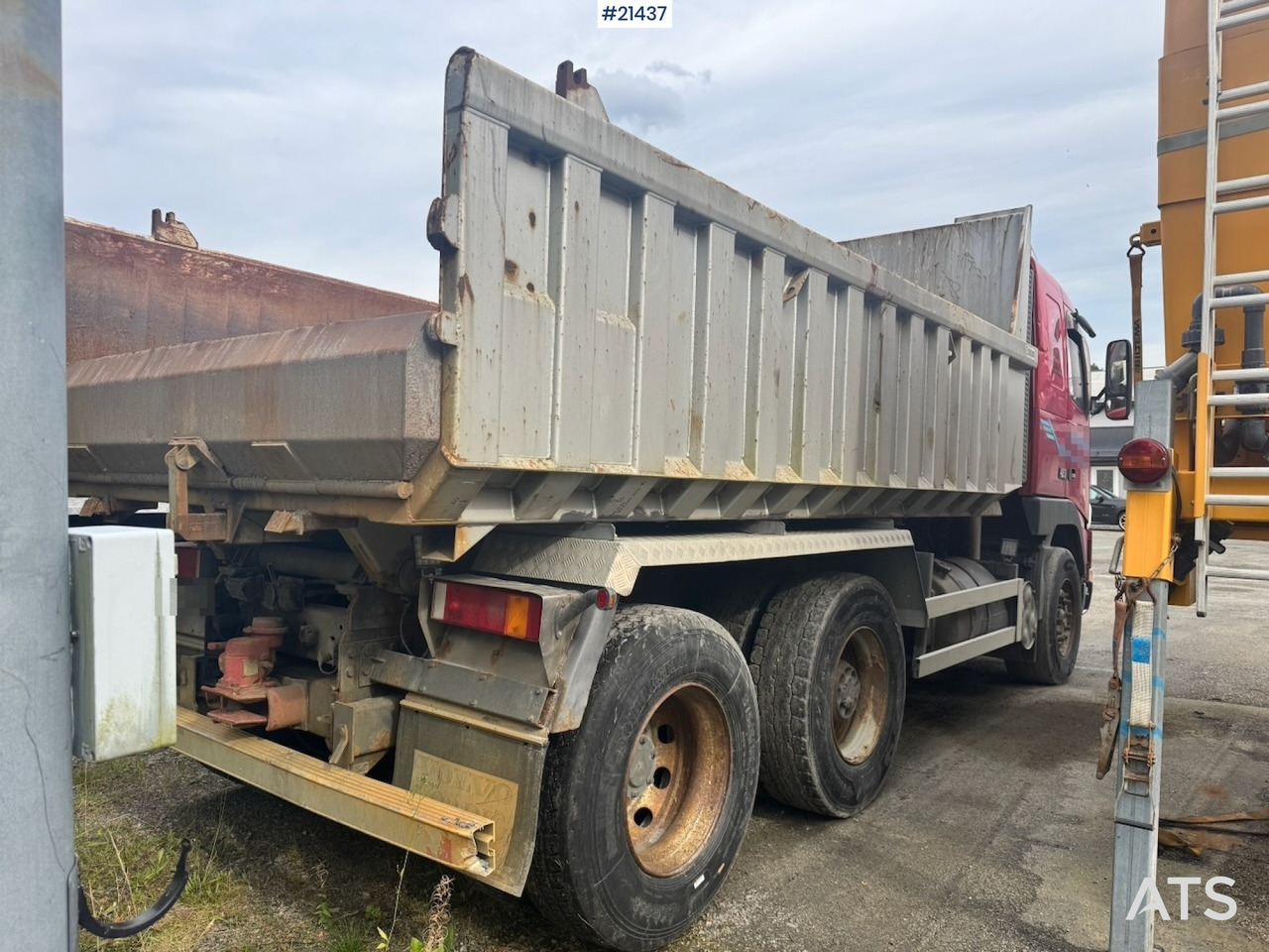 Volvo FH12 420 - Camion benne: photos 5 Volvo FH12 420 - Camion benne: photos 5