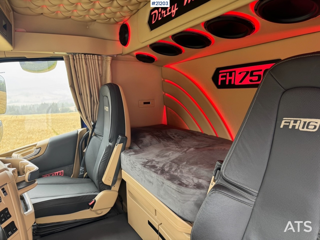 Camion benne Volvo FH16: photos 48 Camion benne Volvo FH16: photos 48