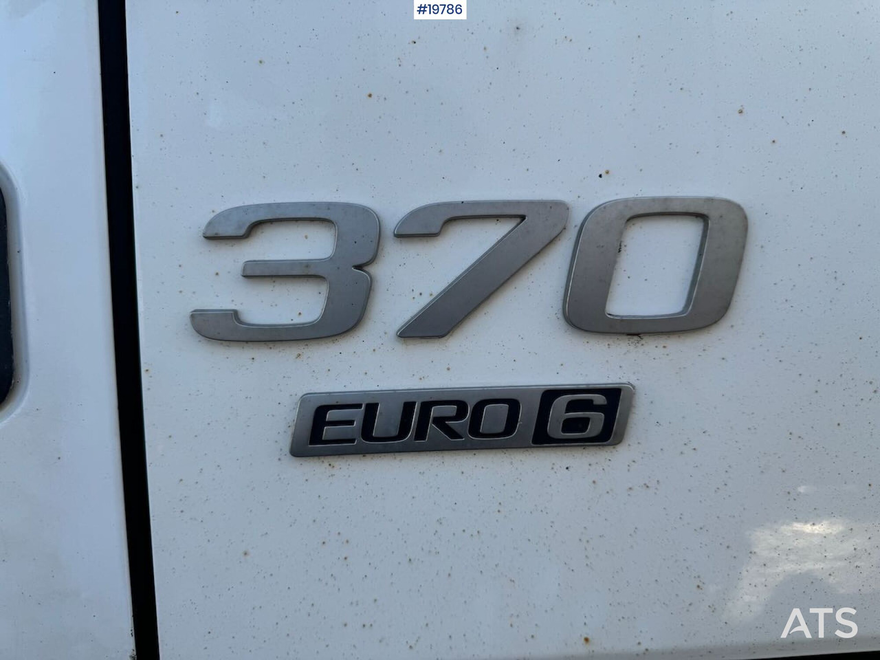 Camion fourgon Volvo FM370: photos 32