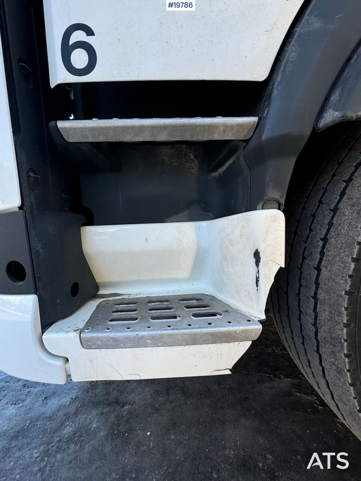 Camion fourgon Volvo FM370: photos 11