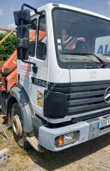 Mercedes 1824 - Camion plateau: photos 1 Mercedes 1824 - Camion plateau: photos 1