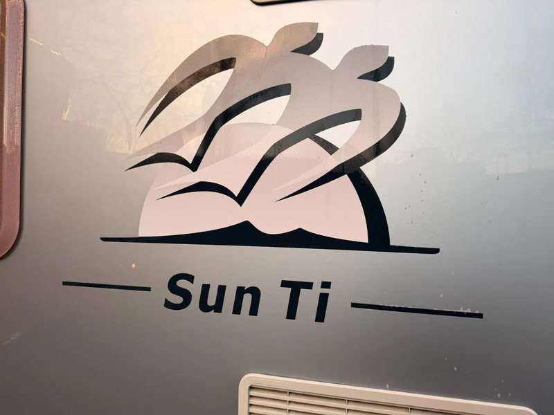 Renault KED Halfintregaal SUN TI - Camping-car profilé: photos 4 Renault KED Halfintregaal SUN TI - Camping-car profilé: photos 4