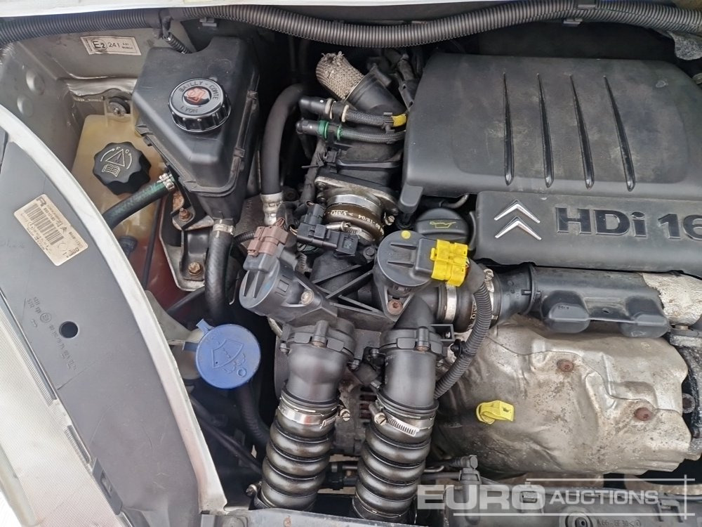 Voiture 2004 Citroen Xsara Picasso: photos 14