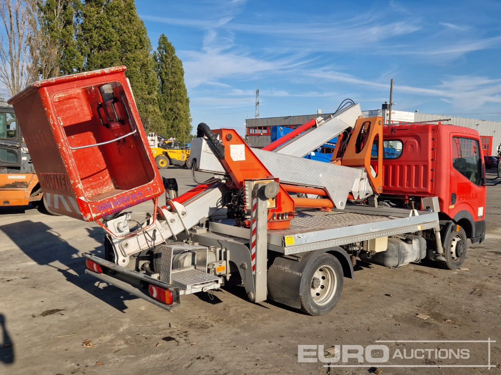 2008 Nissan CABSTAR 35.11 - Camion avec nacelle: photos 5 2008 Nissan CABSTAR 35.11 - Camion avec nacelle: photos 5