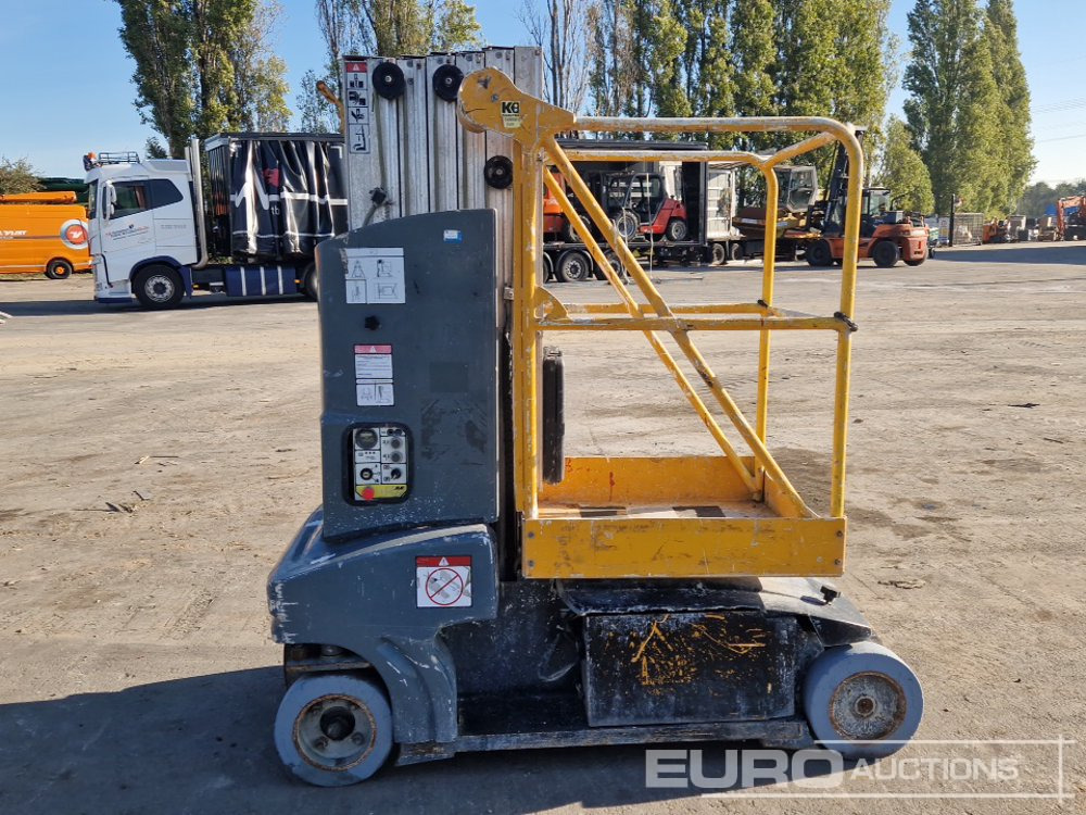 2011 JLG Toucan Electric Vertical Mast Lift - Nacelle: photos 5 2011 JLG Toucan Electric Vertical Mast Lift - Nacelle: photos 5