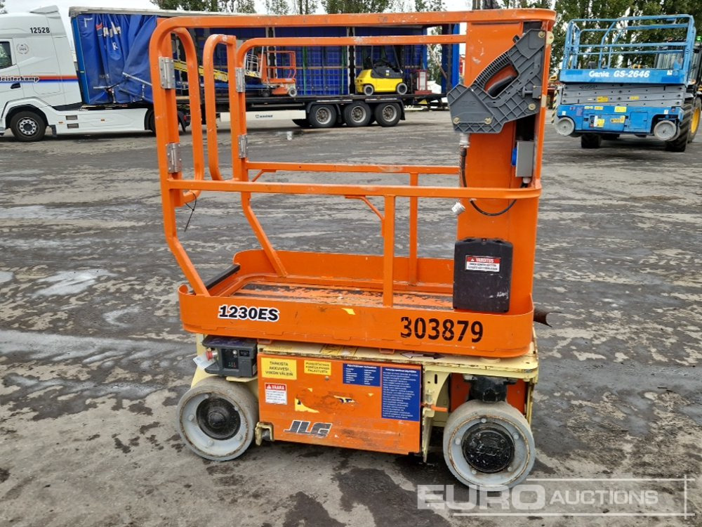 2016 JLG 1230ES - Nacelle: photos 2 2016 JLG 1230ES - Nacelle: photos 2