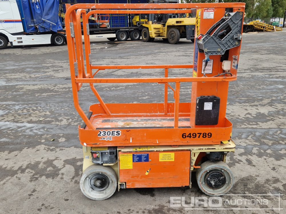 2016 JLG 1230ES - Nacelle: photos 2 2016 JLG 1230ES - Nacelle: photos 2