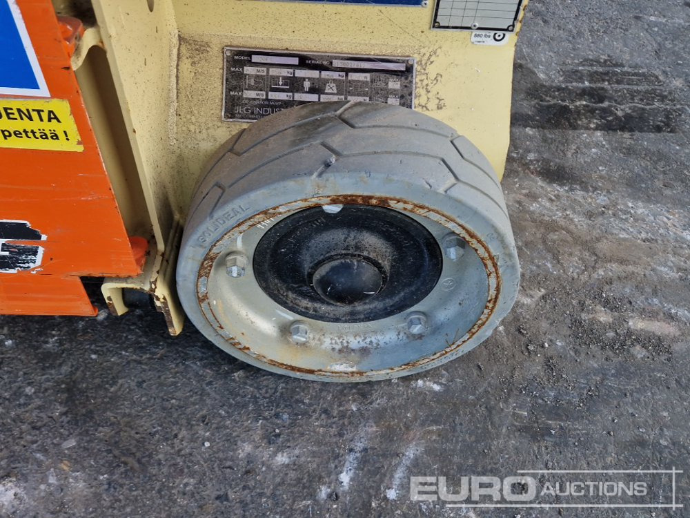 2016 JLG 1230ES - Nacelle: photos 5 2016 JLG 1230ES - Nacelle: photos 5