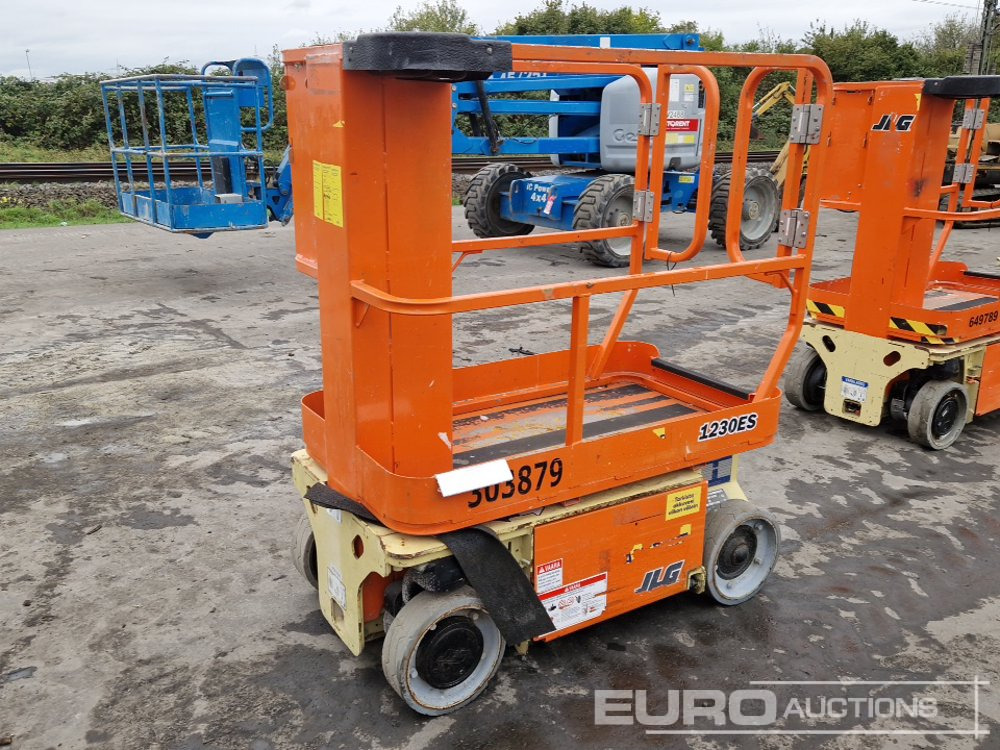 2016 JLG 1230ES - Nacelle: photos 4 2016 JLG 1230ES - Nacelle: photos 4