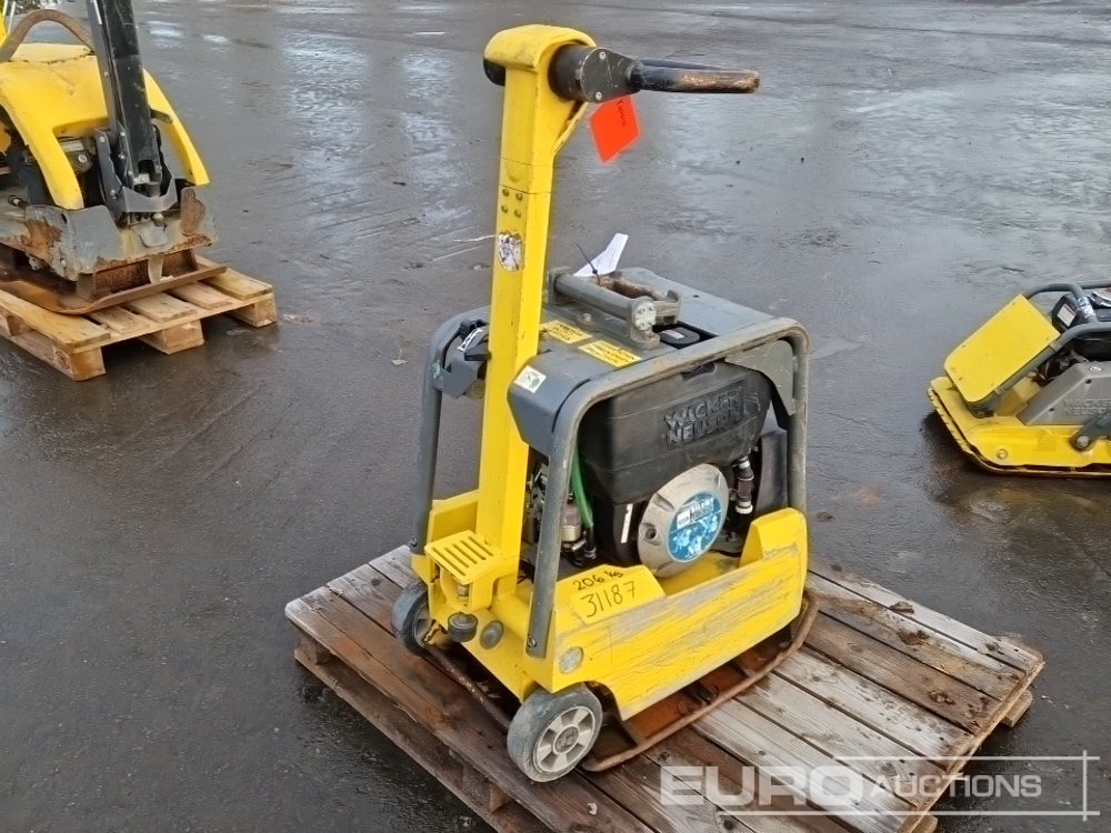 2016 Wacker DPU3050 - Plaque vibrante: photos 1 2016 Wacker DPU3050 - Plaque vibrante: photos 1