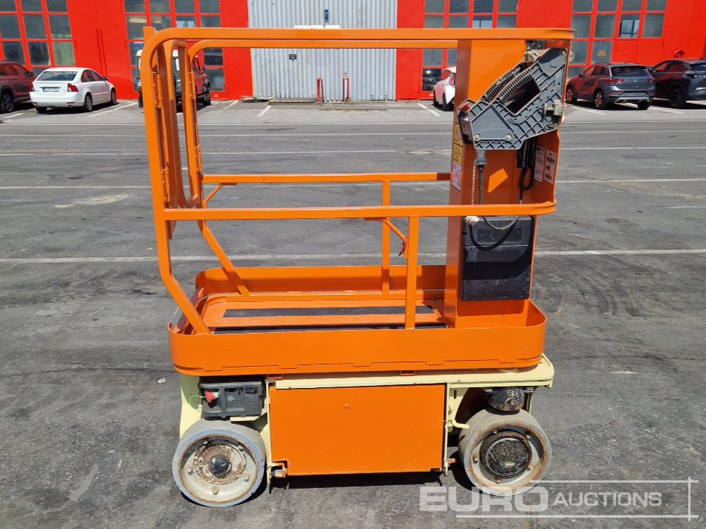 2017 JLG 1230ES - Nacelle: photos 2 2017 JLG 1230ES - Nacelle: photos 2