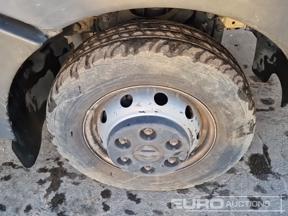 Utilitaire benne 2017 Nissan NT400: photos 9