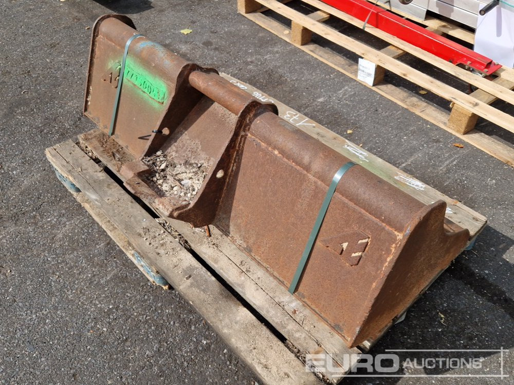 48" Ditching Bucket, ARDEN to suit 3-5 Ton Excavator - Godet: photos 3 48" Ditching Bucket, ARDEN to suit 3-5 Ton Excavator - Godet: photos 3