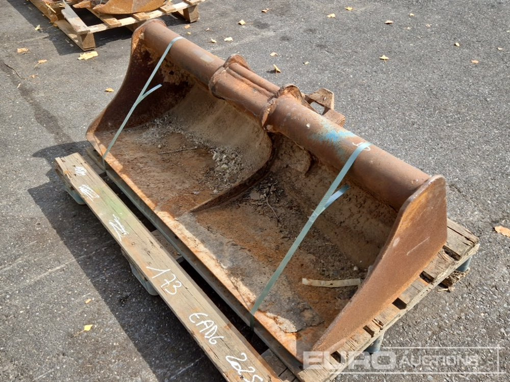 48" Ditching Bucket, ARDEN to suit 3-5 Ton Excavator - Godet: photos 1 48" Ditching Bucket, ARDEN to suit 3-5 Ton Excavator - Godet: photos 1
