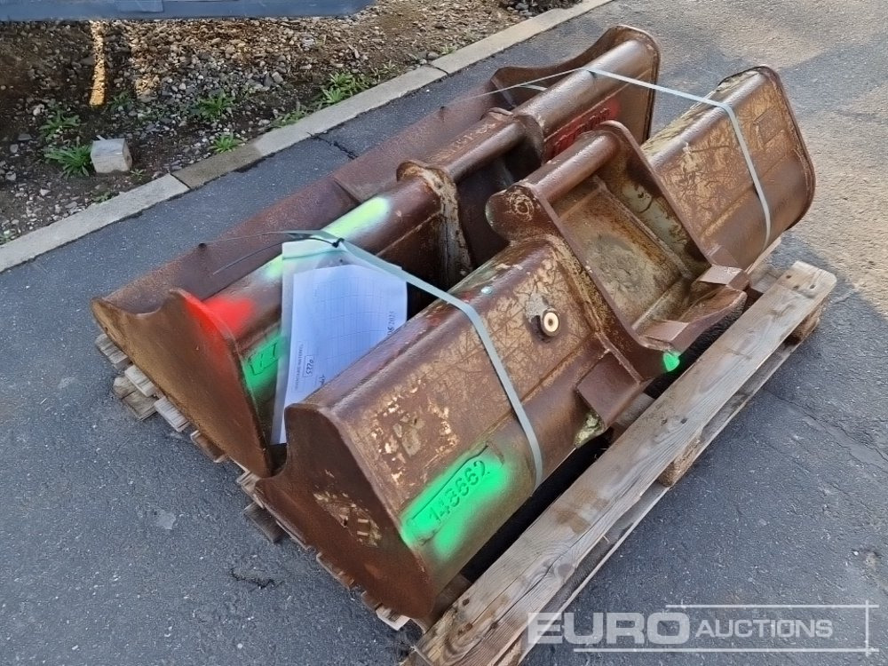 48" Ditching Buckets, ARDEN to suit 2-5 Ton Excavator (2 of) - Godet: photos 2 48" Ditching Buckets, ARDEN to suit 2-5 Ton Excavator (2 of) - Godet: photos 2
