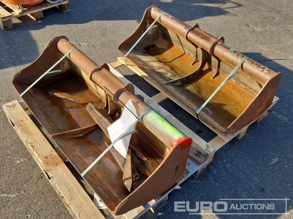 48" Ditching Buckets, ARDEN to suit 2-5 Ton Excavator (2 of) - Godet: photos 1 48" Ditching Buckets, ARDEN to suit 2-5 Ton Excavator (2 of) - Godet: photos 1