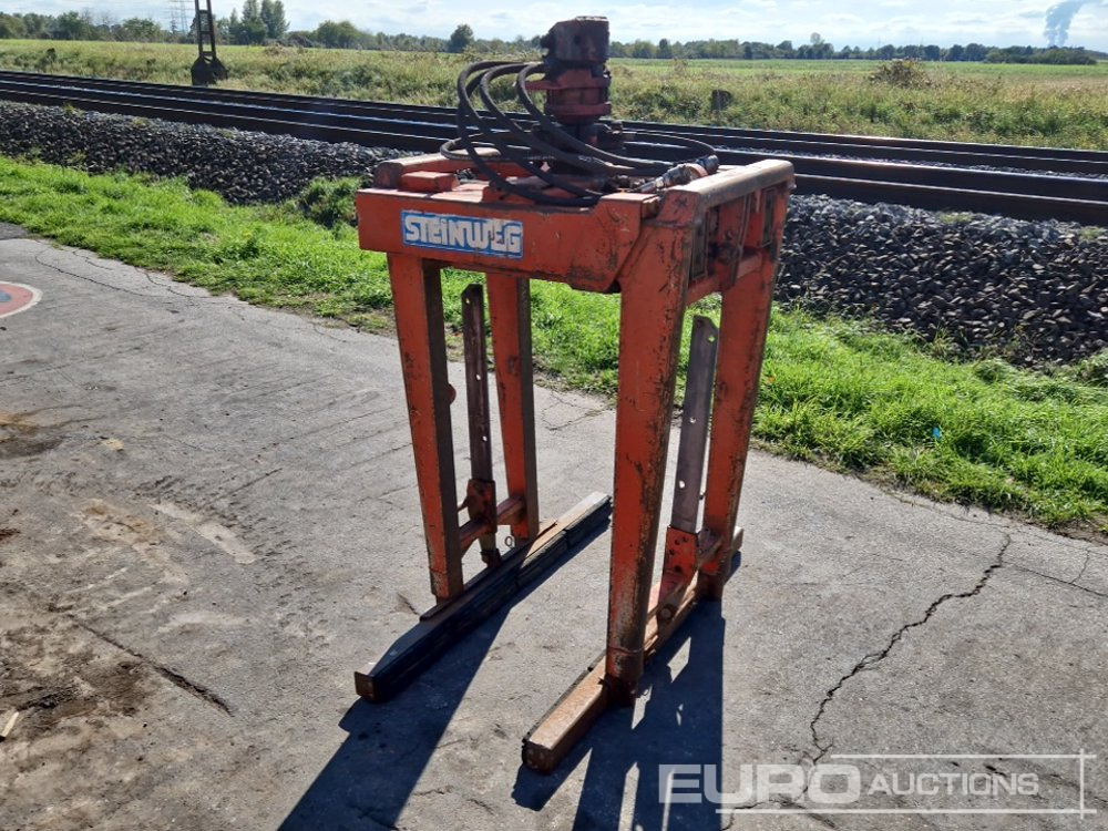2000 Kinshofer Stone Grapple to suit Crane - Accessoire pour Pelle: photos 1 2000 Kinshofer Stone Grapple to suit Crane - Accessoire pour Pelle: photos 1
