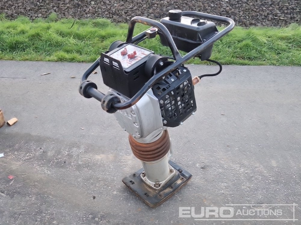 Bomag BT65/4 - Travaux routiers: photos 1 Bomag BT65/4 - Travaux routiers: photos 1