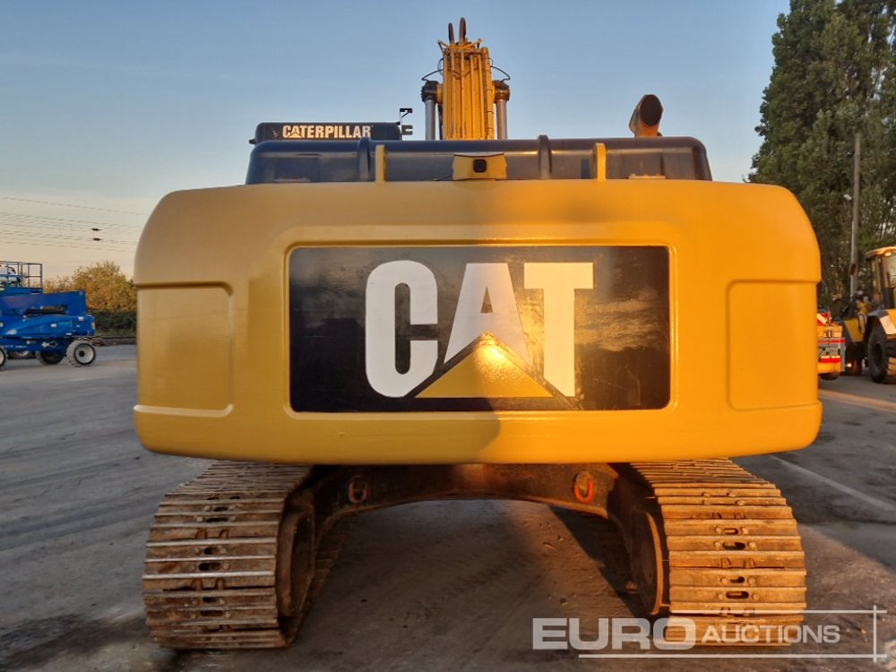 CAT 324D - Pelle sur chenille: photos 4 CAT 324D - Pelle sur chenille: photos 4
