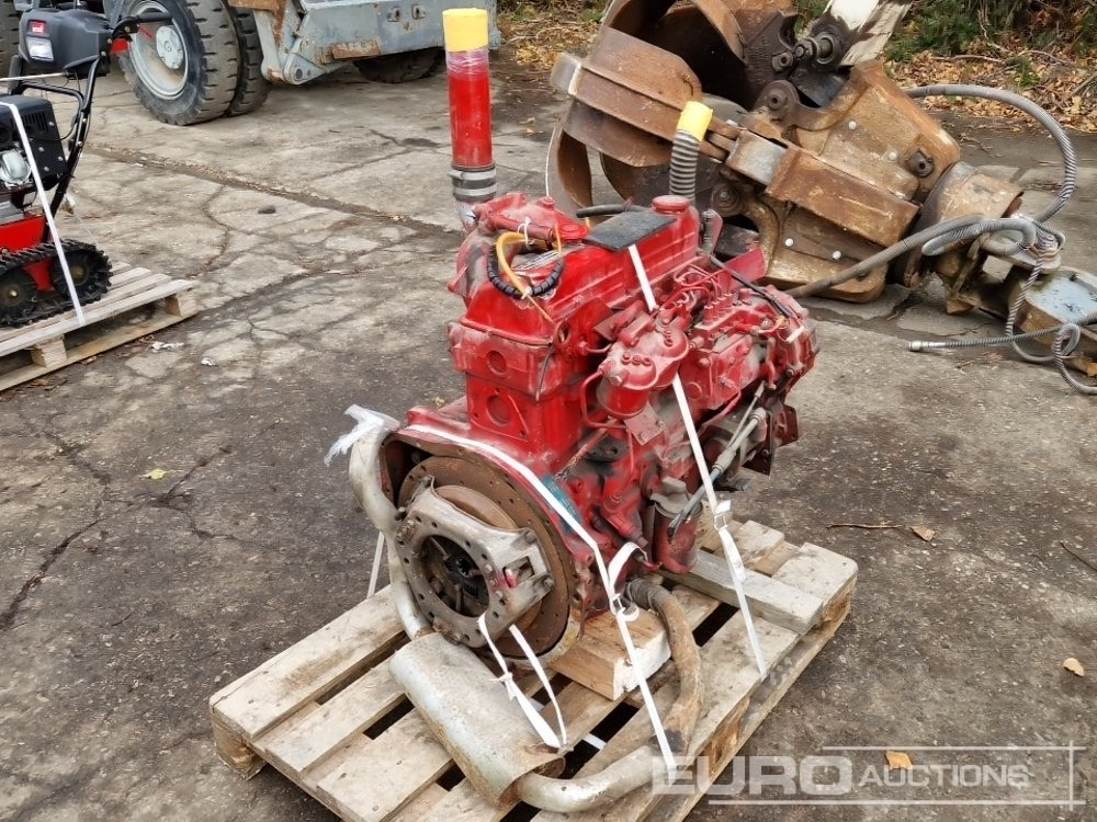 Ford 2722E - Moteur: photos 1 Ford 2722E - Moteur: photos 1