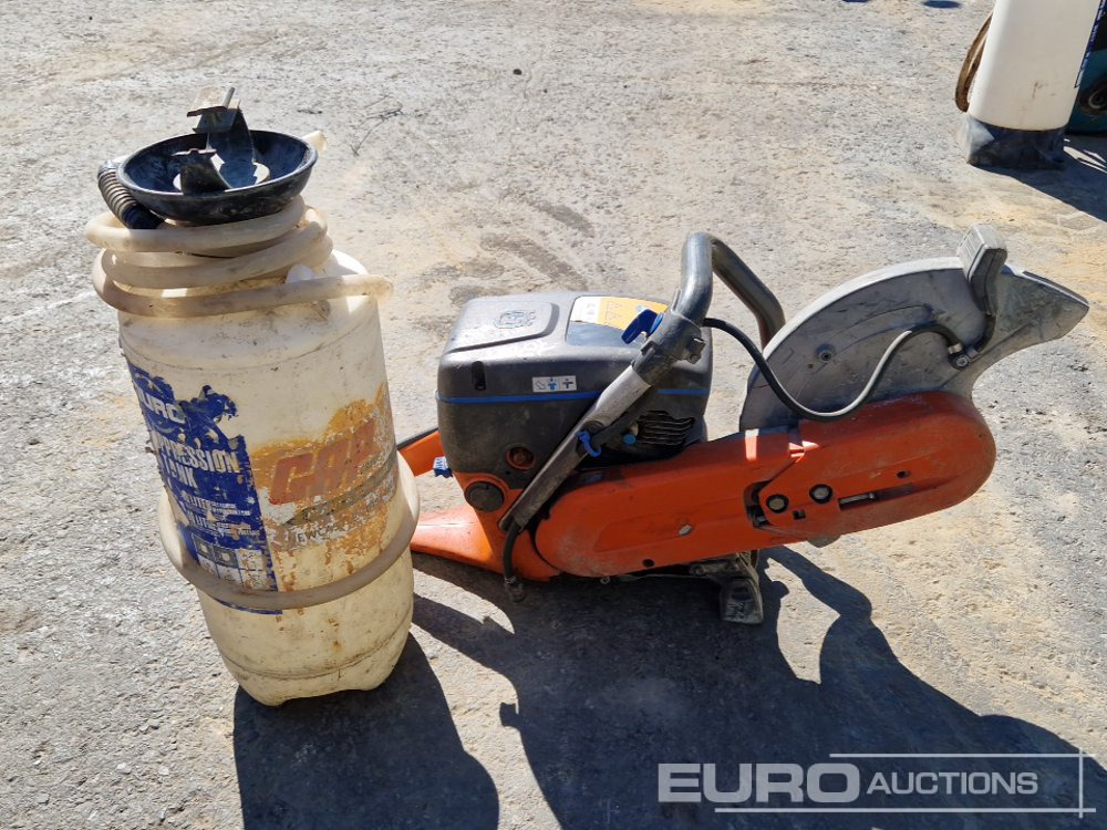 Husqvarna K770 Handheld Quickcut Saw with Water Sprayer - Travaux routiers: photos 2 Husqvarna K770 Handheld Quickcut Saw with Water Sprayer - Travaux routiers: photos 2