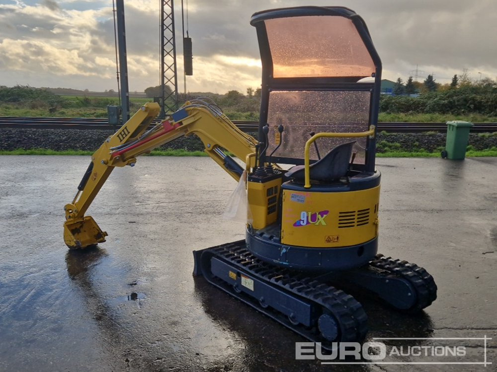 IHI IS-9UX - Mini pelle: photos 3 IHI IS-9UX - Mini pelle: photos 3