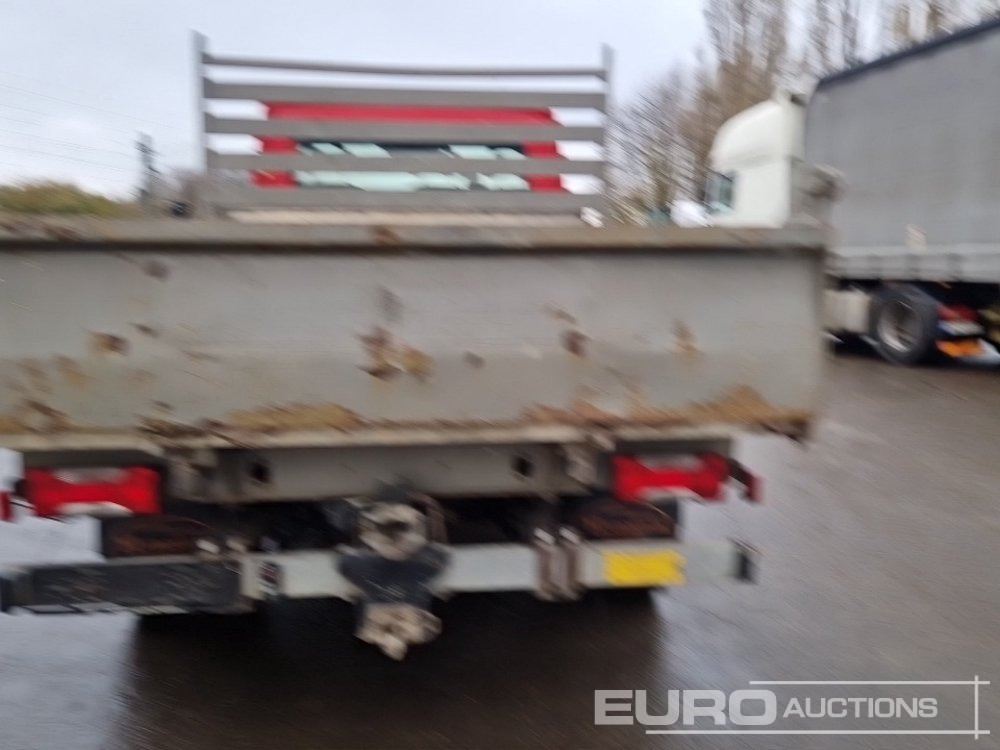 Iveco Van Pick-Up, Manual Gearbox, Dropside - Utilitaire plateau: photos 4 Iveco Van Pick-Up, Manual Gearbox, Dropside - Utilitaire plateau: photos 4