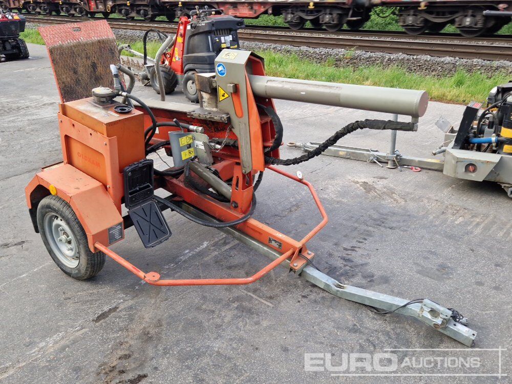2016 Rabaud R8273, Single Axle Log Splitter - Machine agricole: photos 4 2016 Rabaud R8273, Single Axle Log Splitter - Machine agricole: photos 4