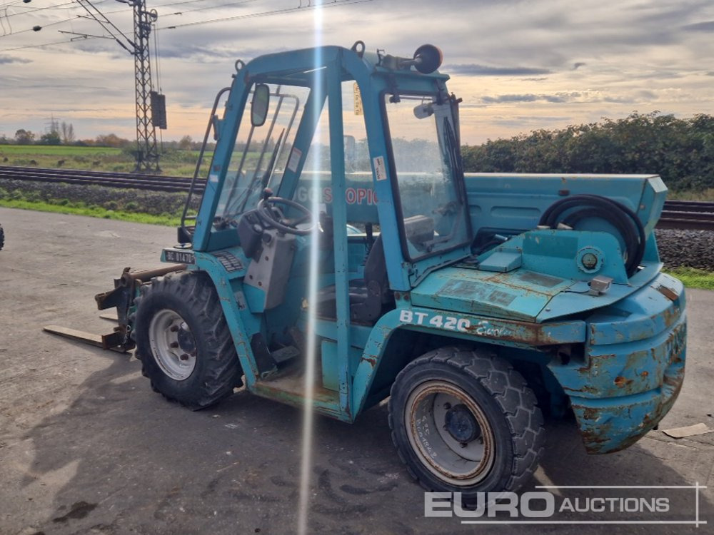 Manitou BT420 - Chariot télescopique: photos 3 Manitou BT420 - Chariot télescopique: photos 3