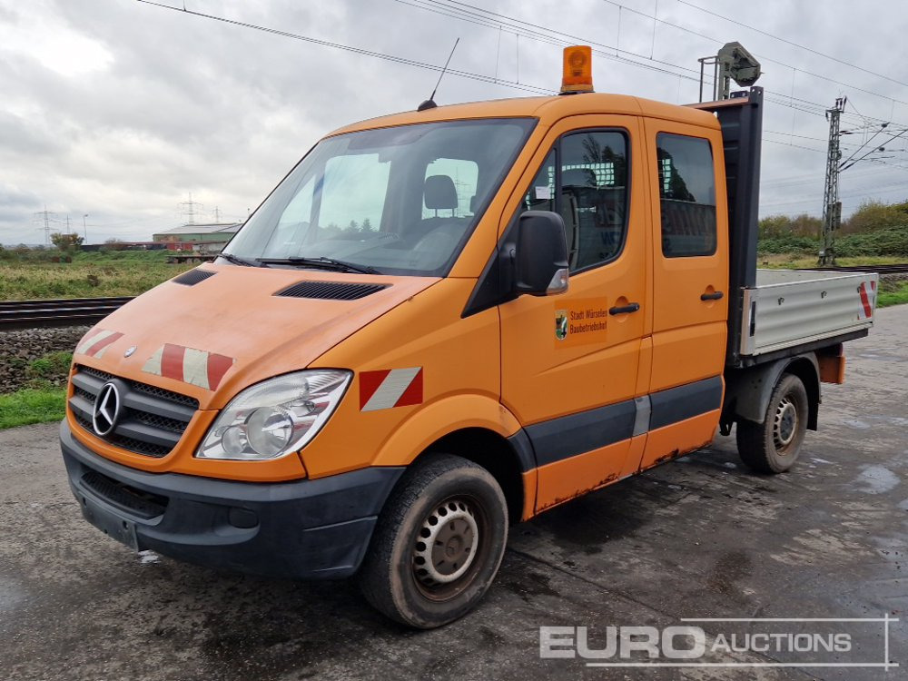 Mercedes Benz Sprinter 309CDI - Utilitaire plateau: photos 1 Mercedes Benz Sprinter 309CDI - Utilitaire plateau: photos 1