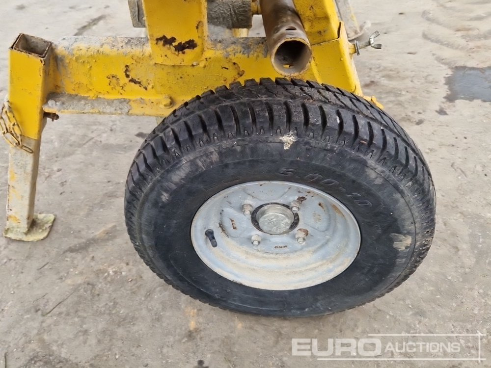 Petrol Engined Cement Mixer - Bétonnière: photos 5 Petrol Engined Cement Mixer - Bétonnière: photos 5