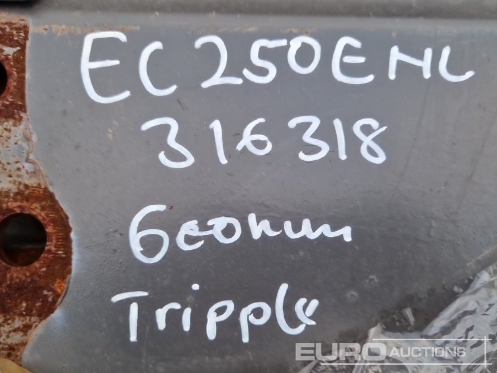 Pièces de rechange pour Pelle Track Plates to suit Volvo: photos 7