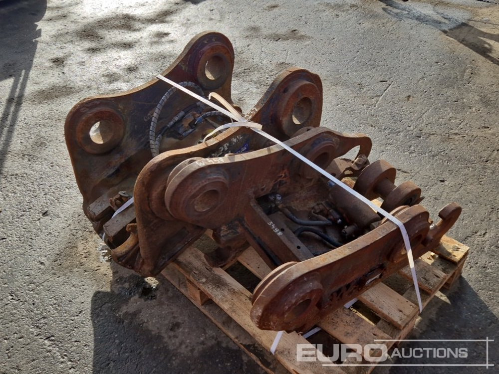 QH to suit Volvo 20 Ton Excavator (2 of) - Attache rapide: photos 4 QH to suit Volvo 20 Ton Excavator (2 of) - Attache rapide: photos 4