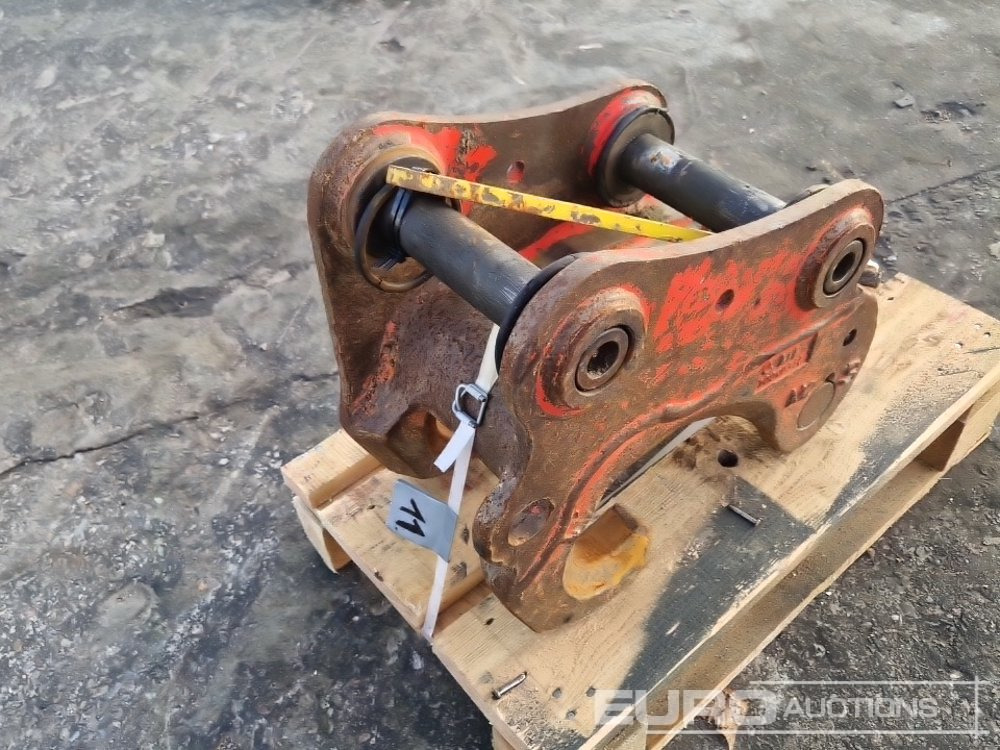 Quick Hitch - Attache rapide: photos 3 Quick Hitch - Attache rapide: photos 3