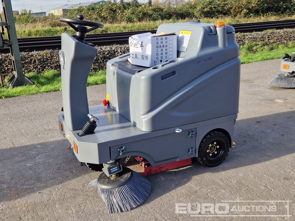 Unused 2025 Kaster S.13 - Balayeuse de voirie: photos 1 Unused 2025 Kaster S.13 - Balayeuse de voirie: photos 1