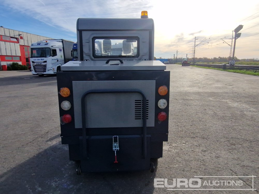 Unused 2025 Kaster S.2000 - Balayeuse de voirie: photos 4 Unused 2025 Kaster S.2000 - Balayeuse de voirie: photos 4