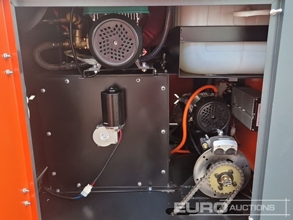 Balayeuse de voirie Unused 2025 Zvox 2000G: photos 13