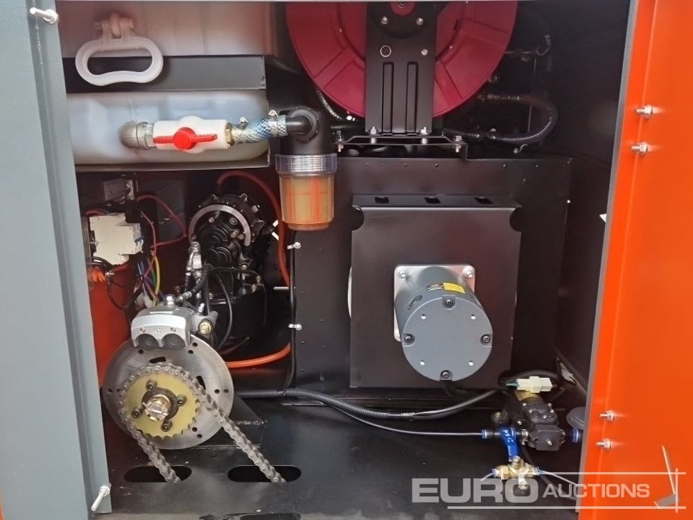 Balayeuse de voirie Unused 2025 Zvox 2000G: photos 12