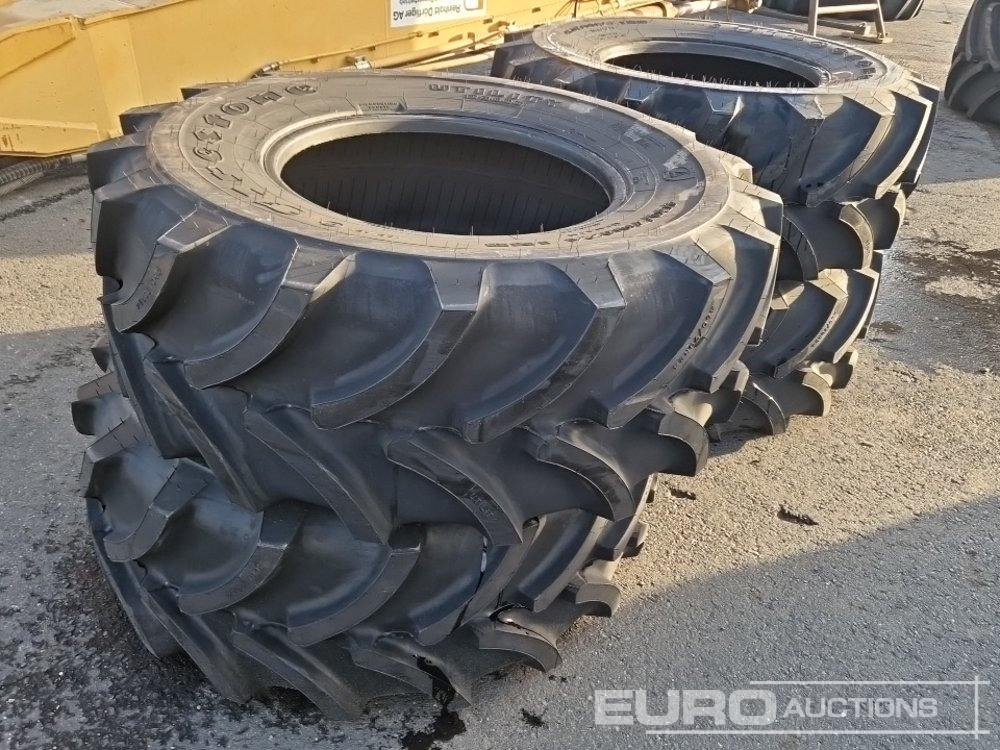 Unused Firestone 460/70R24 Tyres (4 of) - Pneu: photos 1 Unused Firestone 460/70R24 Tyres (4 of) - Pneu: photos 1