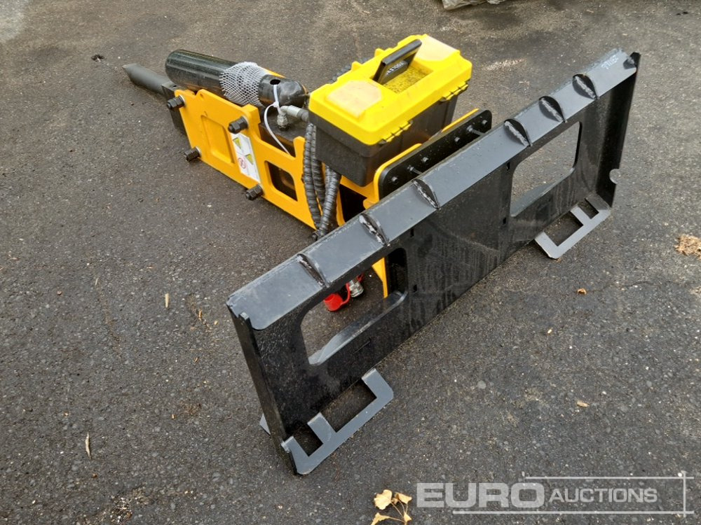 Unused Hydraulic Breaker to suit Skidsteer - Marteau hydraulique: photos 2 Unused Hydraulic Breaker to suit Skidsteer - Marteau hydraulique: photos 2