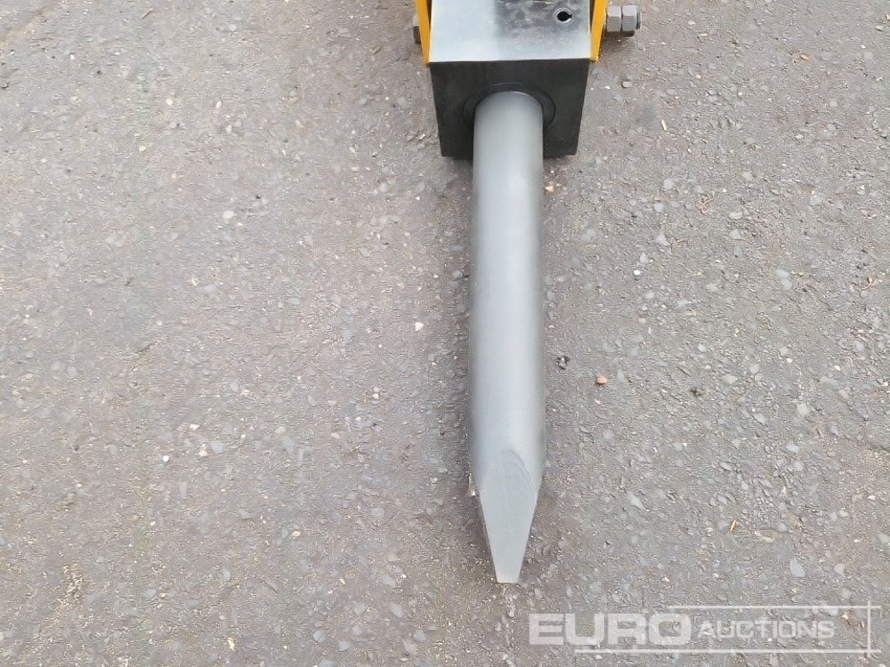Unused Hydraulic Breaker to suit Skidsteer - Marteau hydraulique: photos 5 Unused Hydraulic Breaker to suit Skidsteer - Marteau hydraulique: photos 5