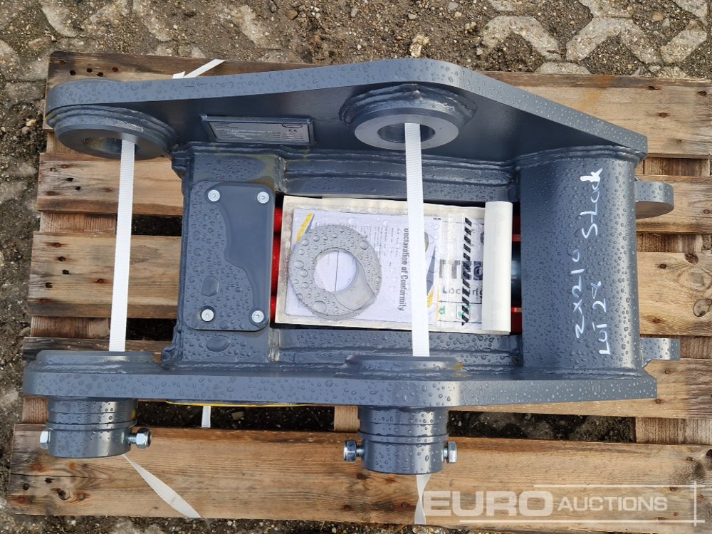 Unused Strickland S-Lock Coupler to suit Hitachi ZX130 - Attache rapide: photos 5 Unused Strickland S-Lock Coupler to suit Hitachi ZX130 - Attache rapide: photos 5