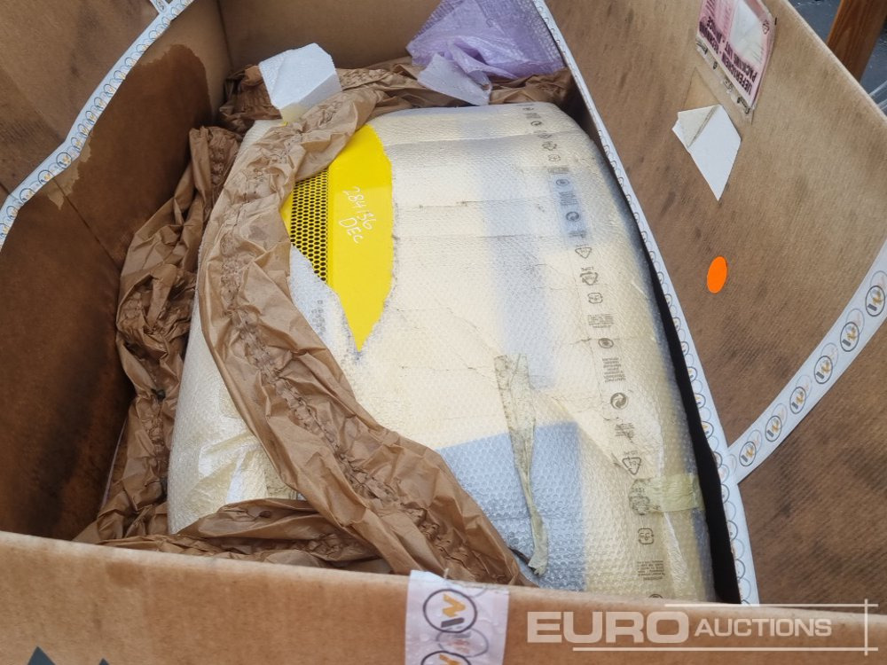 Unused Wacker Neuson Engine Cover - Capot pour Engins de chantier: photos 2 Unused Wacker Neuson Engine Cover - Capot pour Engins de chantier: photos 2