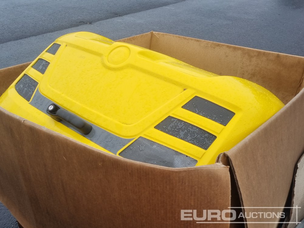 Unused Wacker Neuson Engine Cover - Capot pour Engins de chantier: photos 3 Unused Wacker Neuson Engine Cover - Capot pour Engins de chantier: photos 3