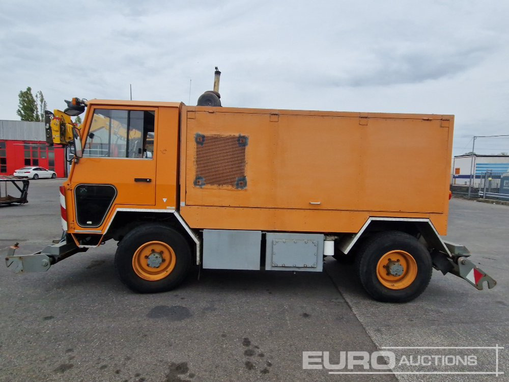 V.Meili Diesel Rail Cleaning/Grindimg Vehicle - Quadricycle: photos 2 V.Meili Diesel Rail Cleaning/Grindimg Vehicle - Quadricycle: photos 2