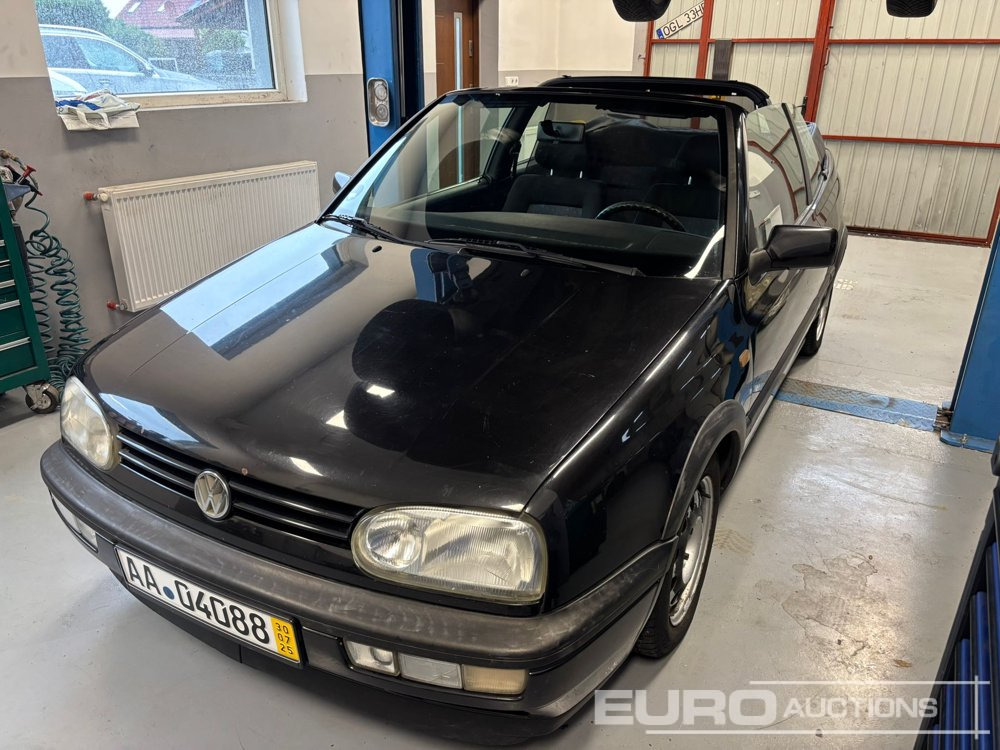 Volkswagen Golf - Voiture: photos 1 Volkswagen Golf - Voiture: photos 1