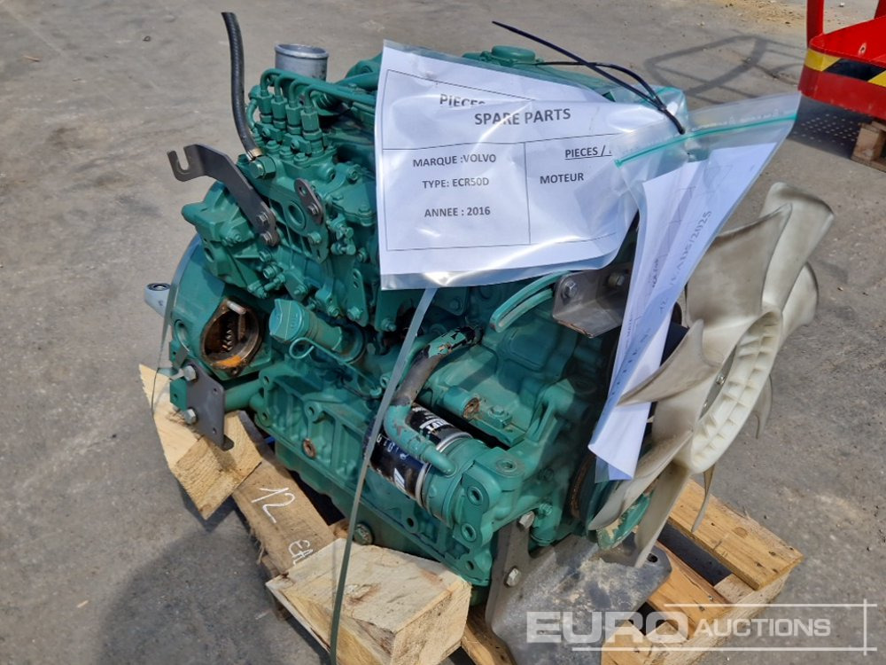 Volvo 4 Cylinder Diesel Engine - Moteur: photos 2 Volvo 4 Cylinder Diesel Engine - Moteur: photos 2